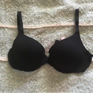 PINK Victoria’s Secret push up bra
